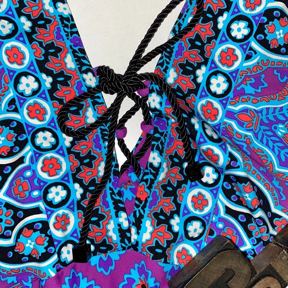 ❤️HOST PICK❤️🏊‍♀️NANETTE LEPORE SWIM Moroccan Deep V Swim Suit Cover-Up - Picture 6 of 10